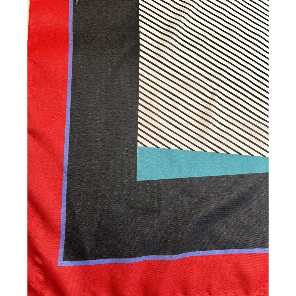 Gim Renoir 31 Square Scarf Red Blue Green Color Block Preppy Fashion Accessory
